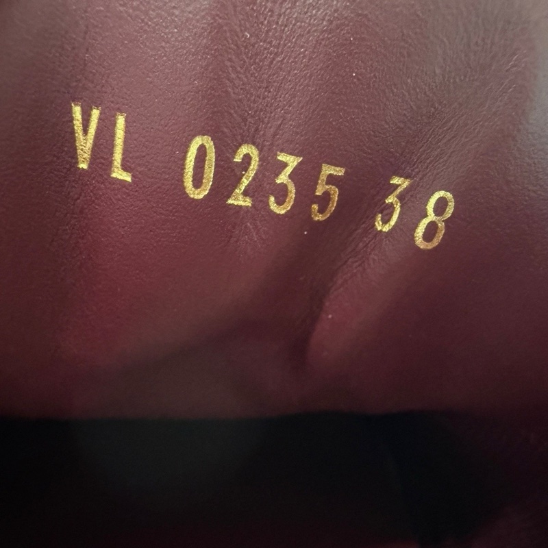 LV Sneakerina 德訓鞋 芭蕾風 女款 紫紅色  38碼-5