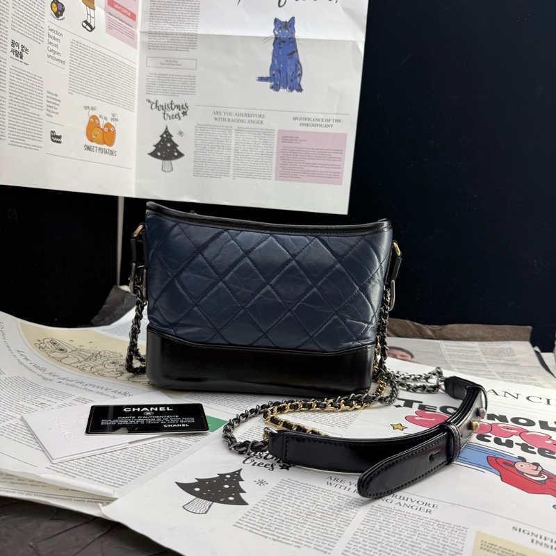 Chanel香奈兒 Gabrielle流浪包小號 藍拼黑菱格紋鏈條包 97新26開有卡-0
