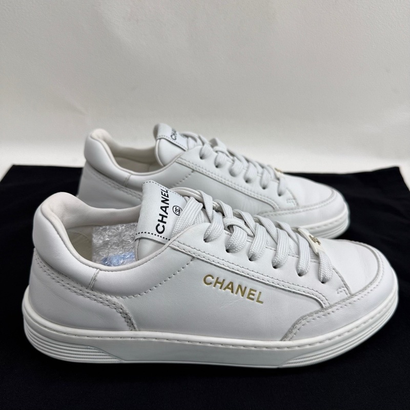 CHANEL香奈兒 女款 白色 金色字母logo標語 37碼-3