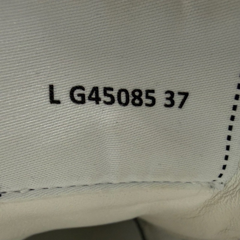 CHANEL香奈兒 女款 白色 金色字母logo標語 37碼-5