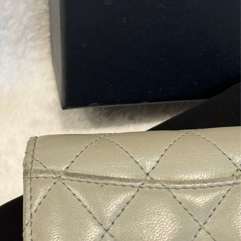 CHANEL 小羊皮 短夾 灰綠色-8