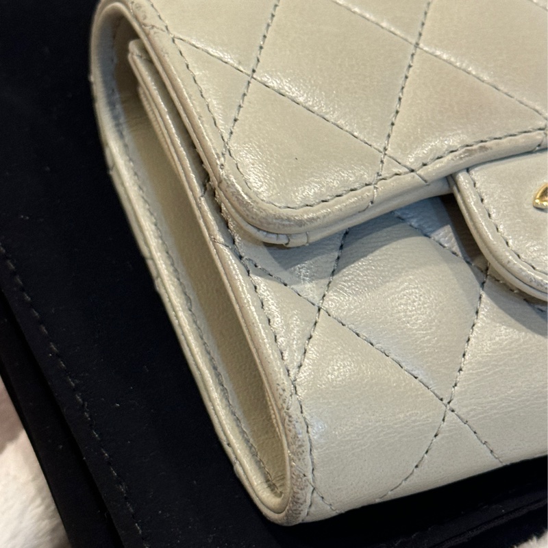 CHANEL 小羊皮 短夾 灰綠色-12