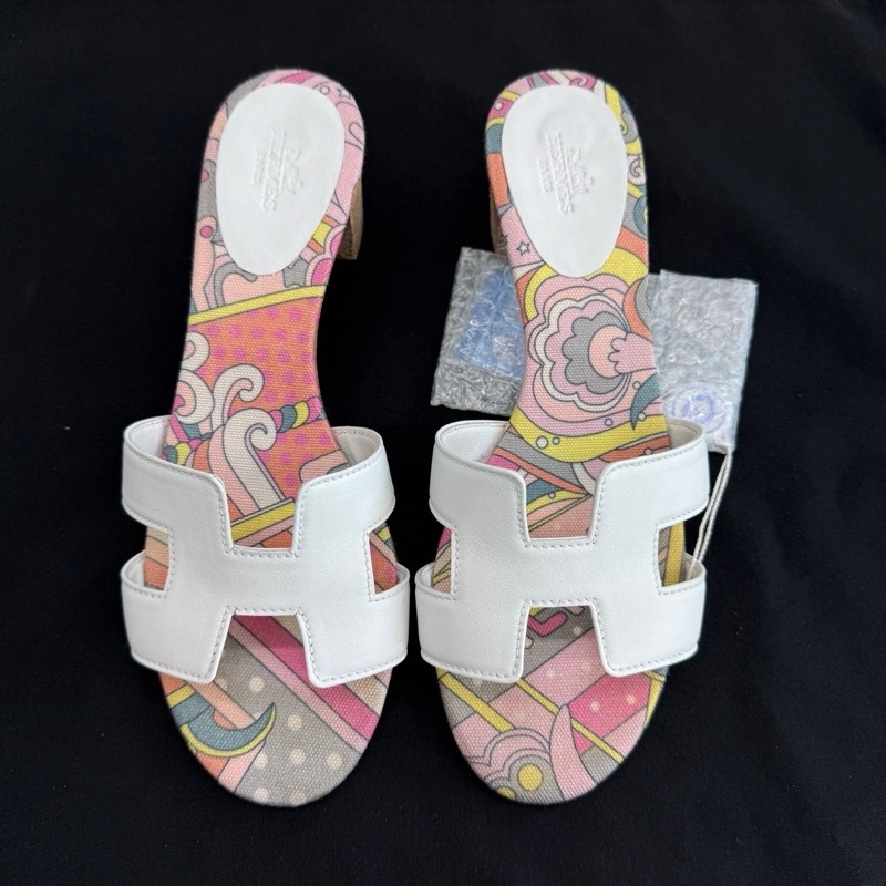 HERMES 愛馬仕 Oasis 小牛皮印花拖鞋 白色 中跟 37碼-1