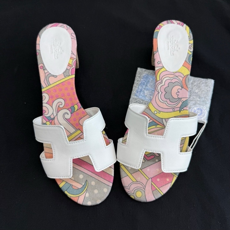 HERMES 愛馬仕 Oasis 小牛皮印花拖鞋 白色 中跟 37碼-8