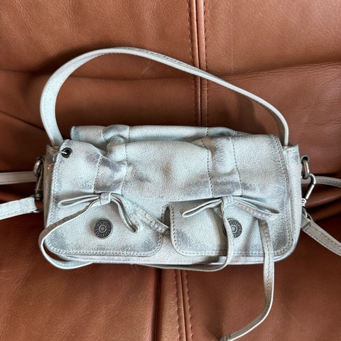 Acne Studios蝴蝶結小包包