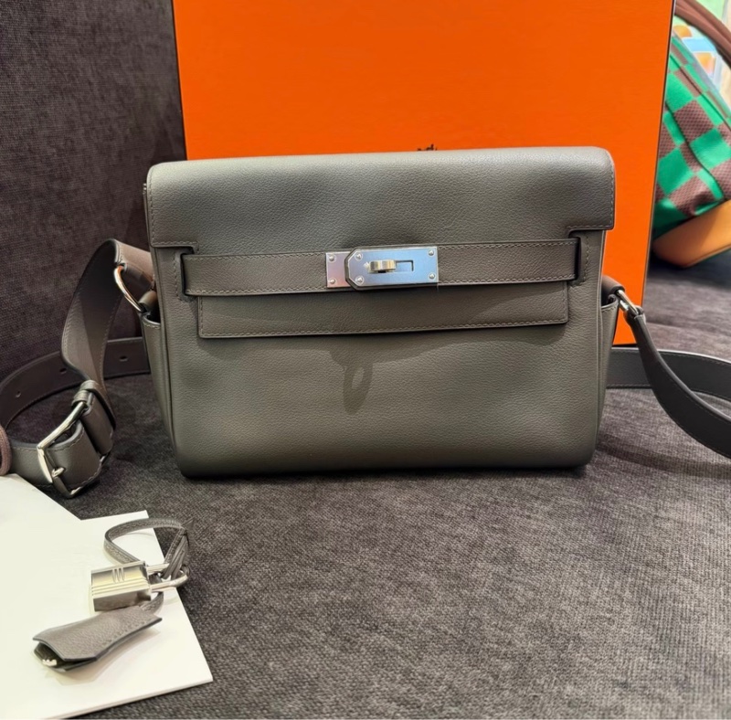 HERMES Kelly 27 銀扣 Evercolor小牛皮 斜挎包27 PM 小號 C6 灰綠色 年份：W刻-0