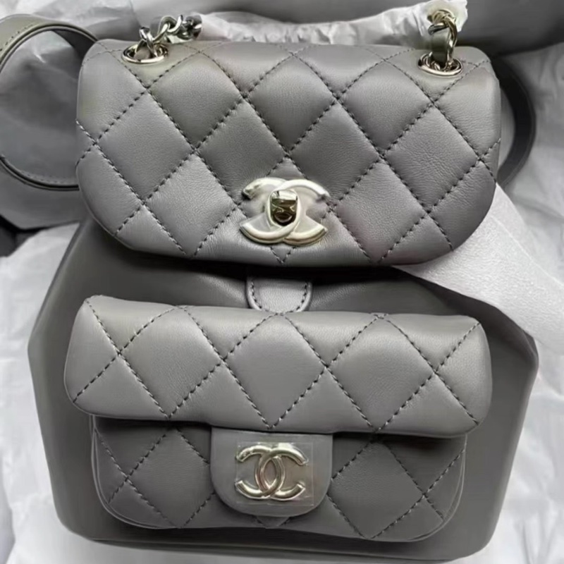 #全配🈶購證 #閒置帶膜✨ 香奈兒灰色Duma小號 雙肩包-1