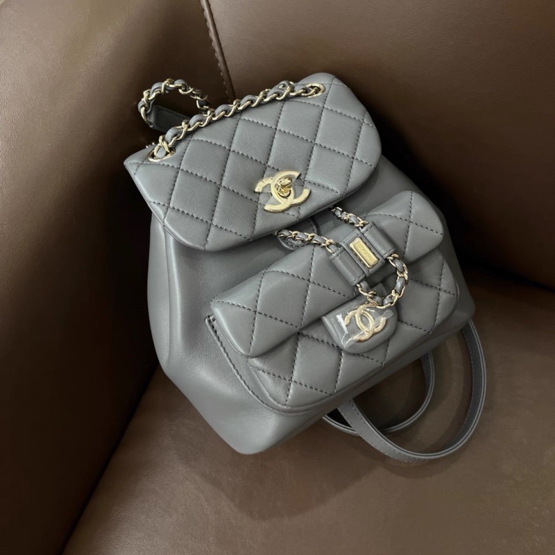 #全配🈶購證 #閒置帶膜✨ 香奈兒灰色Duma小號 雙肩包-5