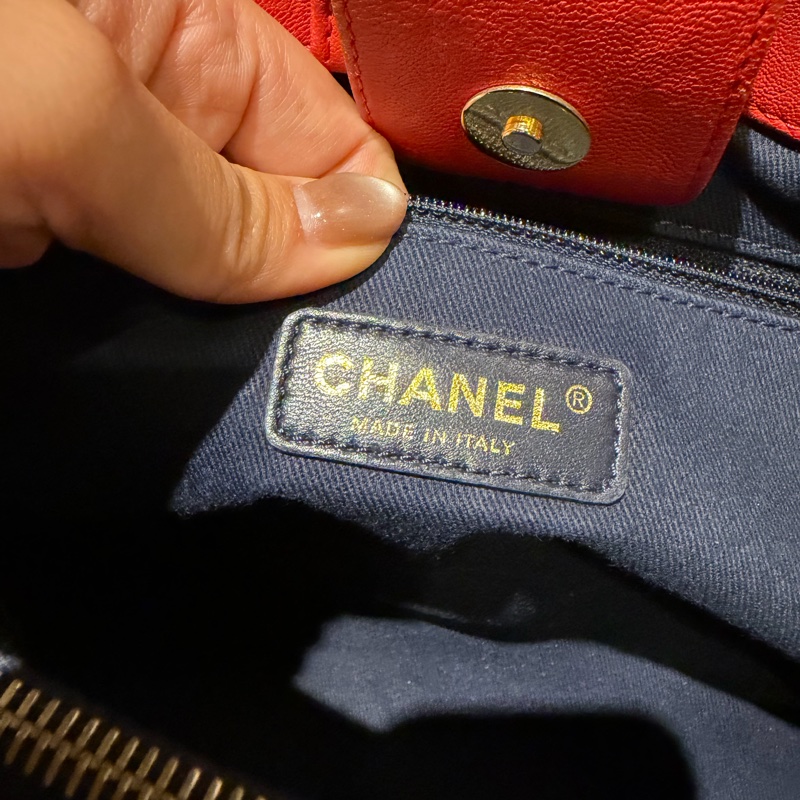 Chanel 紅金山形紋托特包肩背包-13