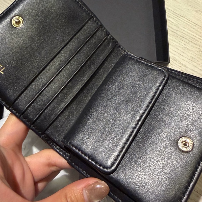 Chanel 荔枝牛皮夾-5