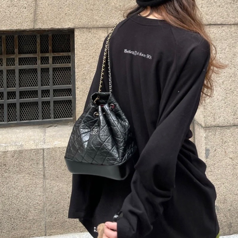 ✨Chanel Gabrielle 全黑色漸變流浪後背包 中號 98🆕-2