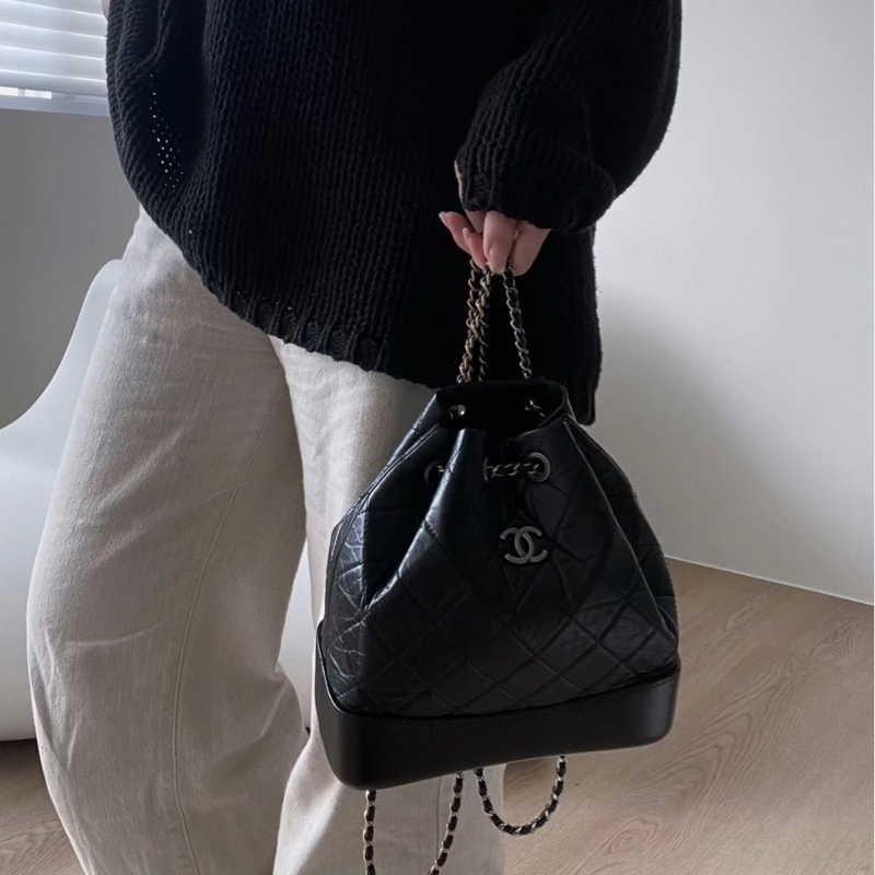 💎Chanel Gabrielle 全黑色漸變流浪後背包 中號 98🆕-1
