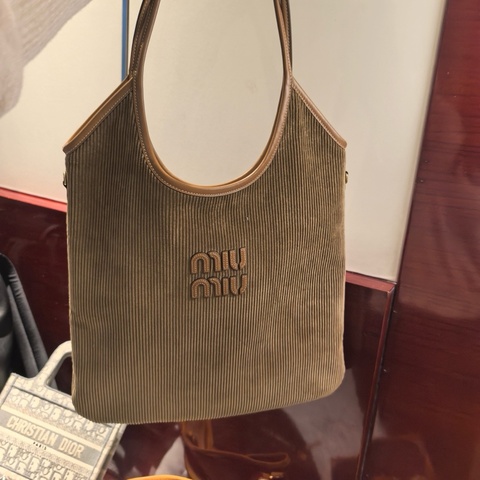 MiuMiu繆繆 IVY燈芯絨托特