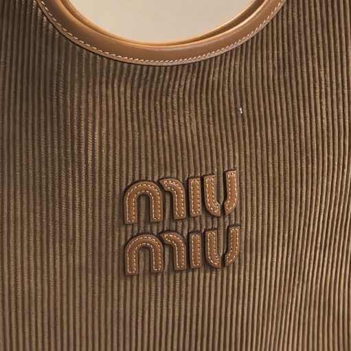 MiuMiu繆繆 IVY燈芯絨托特-4