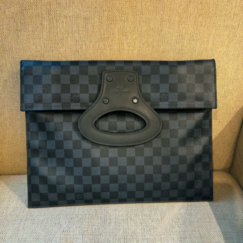 Louis Vuitton路易威登 黑色棋盤格手提包手拿包公文包-0