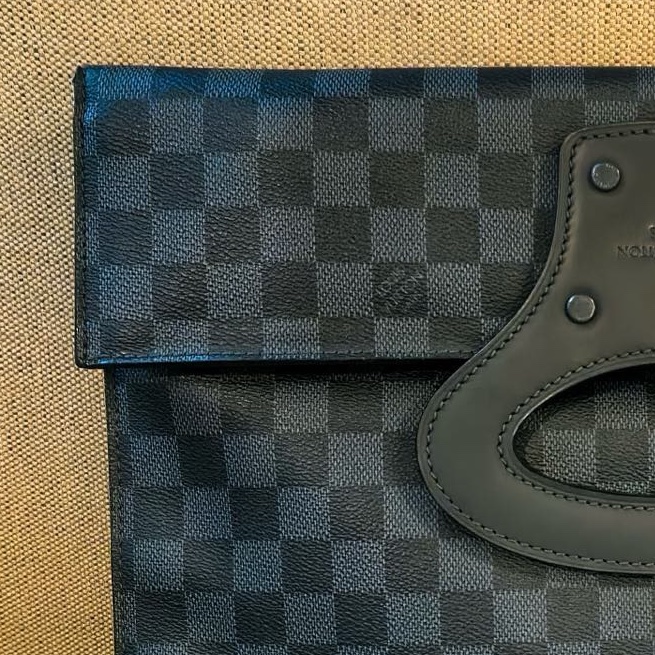 Louis Vuitton路易威登 黑色棋盤格手提包手拿包公文包-1