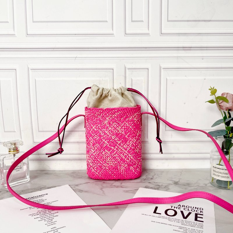 LOEWE Logo桃紅色草編抽繩 手機包 伊拉卡棕櫚拼牛皮材質 14×6×22.5 98新配件塵袋-8