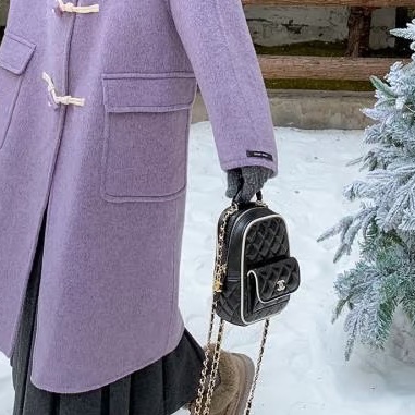 CHANEL香奈兒25P新款熊貓包/黑白漫畫小書包-3