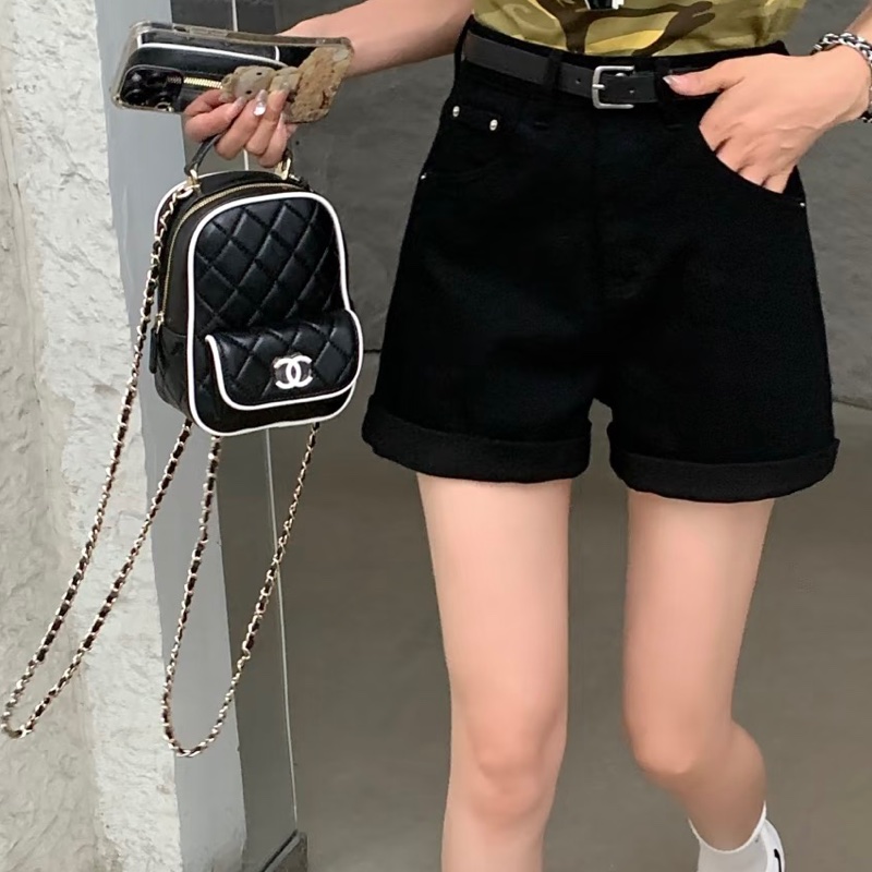 CHANEL香奈兒25P新款熊貓包/黑白漫畫小書包-4