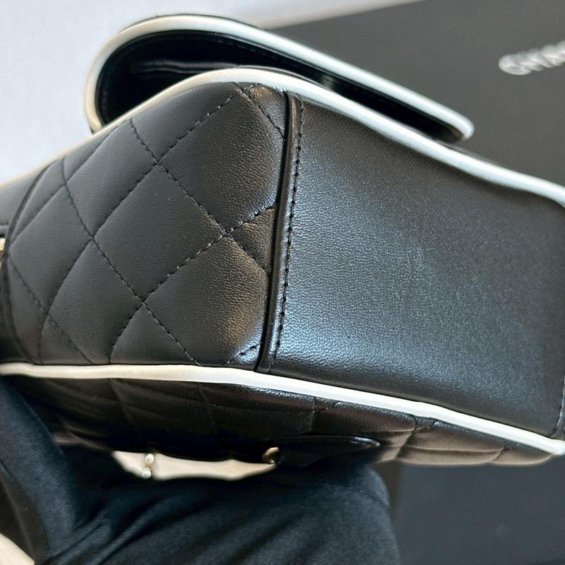 CHANEL香奈兒25P新款熊貓包/黑白漫畫小書包-16