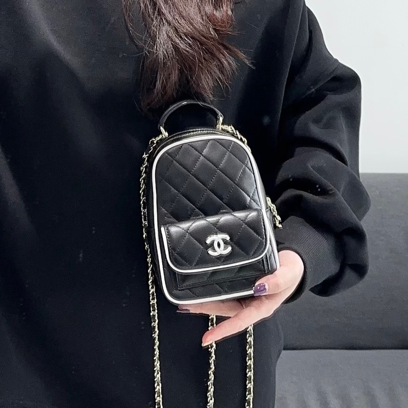 CHANEL香奈兒25P新款熊貓包/黑白漫畫小書包-39