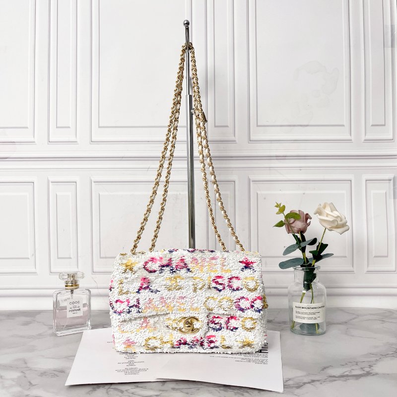 Chanel 24C coco彩虹字母亮片cf 走秀限量款小號肩背斜背包 芯片款21×8×14cm 99新配件盒子 塵袋-5