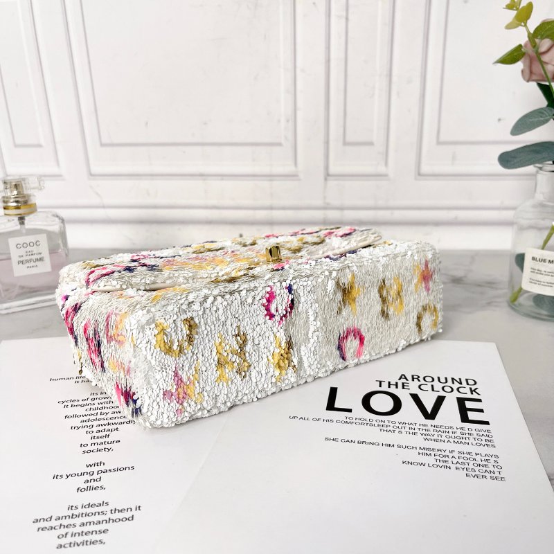 Chanel 24C coco彩虹字母亮片cf 走秀限量款小號肩背斜背包 芯片款21×8×14cm 99新配件盒子 塵袋-7