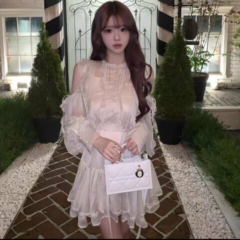 ️Dior book奶白色金扣新款 mini tote斜背手提包 21.5×7.5×13cm 98新配件塵袋 肩帶