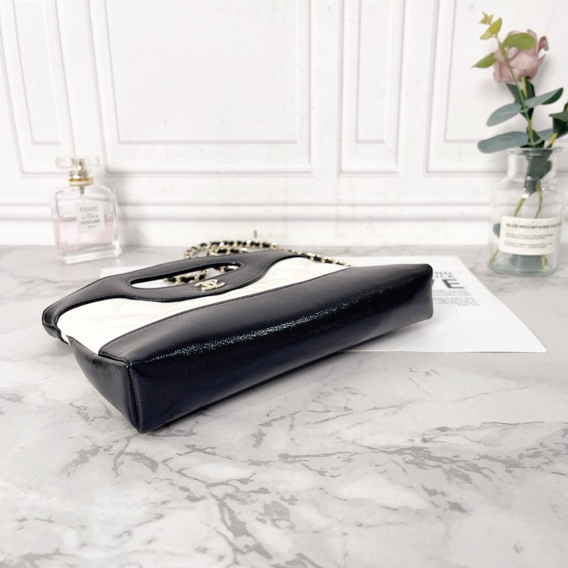 CHANEL 24B黑白熊貓拼色31Bag nano肩背斜背手提包 20.5×3.5×17cm 98新配件塵袋-2