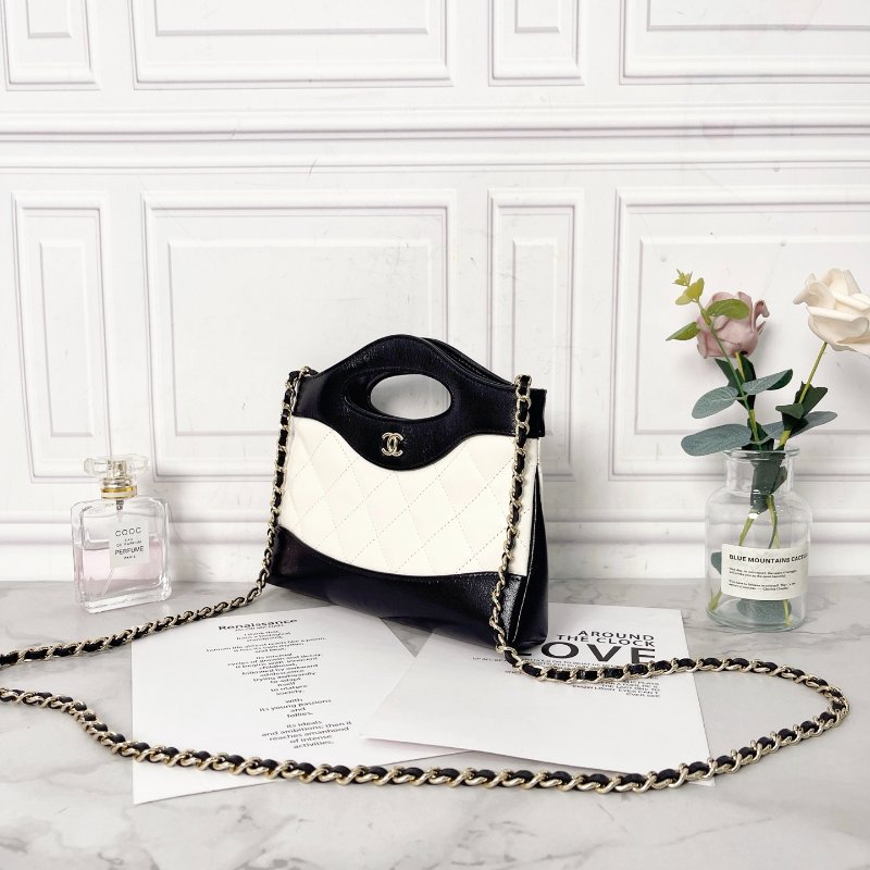 CHANEL 24B黑白熊貓拼色31Bag nano肩背斜背手提包 20.5×3.5×17cm 98新配件塵袋-6