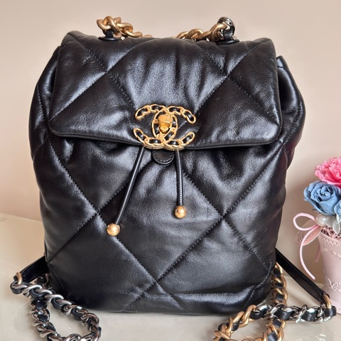 CHANEL 19後背包
