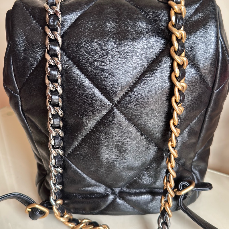 CHANEL 19後背包-2