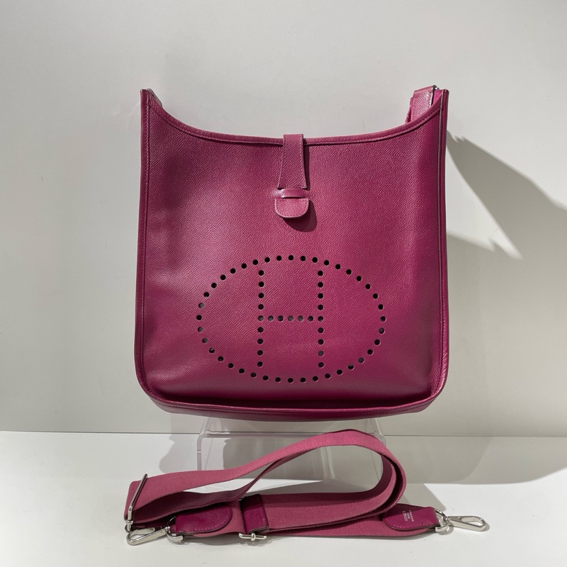 Hermes愛馬仕Evelyne伊芙琳33 玫瑰紫銀扣 框O刻 e皮 單肩斜挎包。-0