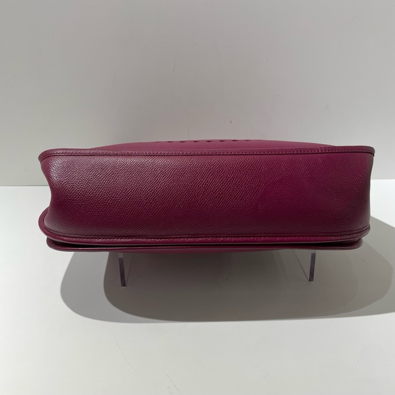 Hermes愛馬仕Evelyne伊芙琳33 玫瑰紫銀扣 框O刻 e皮 單肩斜挎包。-4