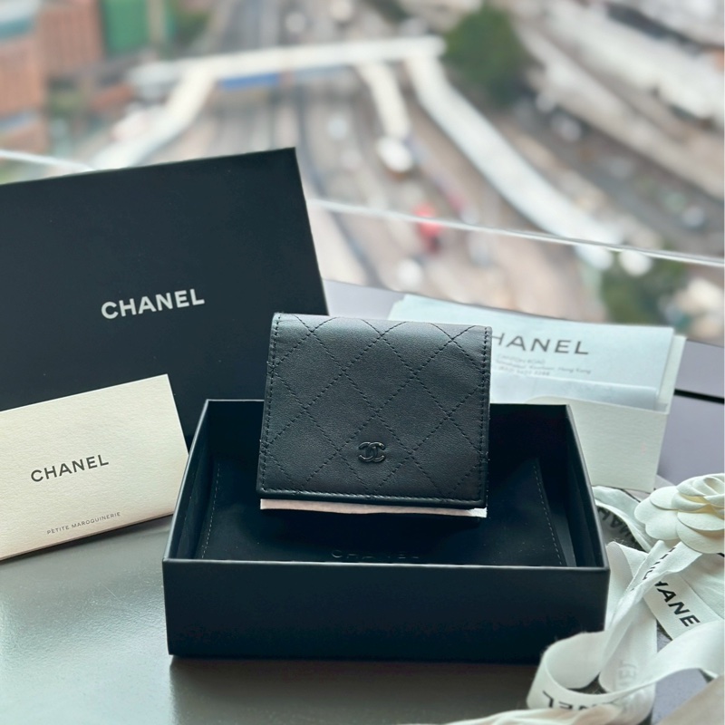 CHANEL香奈兒SO BLACK對折零錢包芯片款🧦全新全配-1
