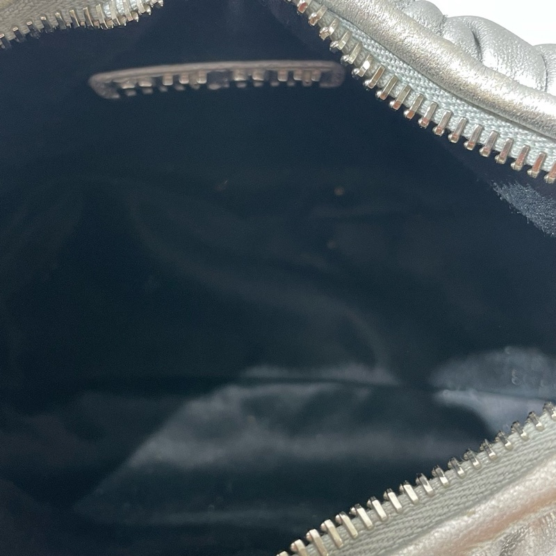 Miumiu繆繆Wander Matelasse銀色褶皺羊皮革Hobo小號手提肩包斜挎包芯片 22*13*6-8