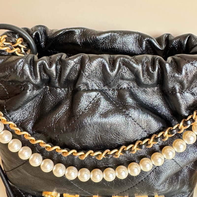 CHANEL 22bag mini 珍珠鏈條季節限定款-1