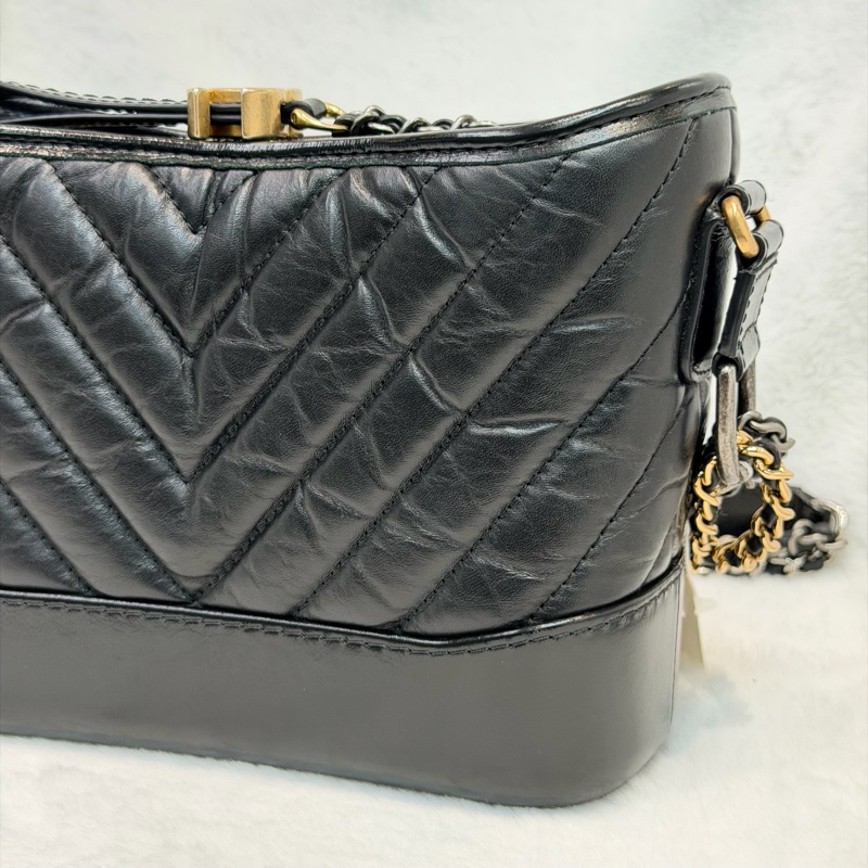 CHANEL Gabrielle Small Size V紋小號黑色流浪包 XC382-3