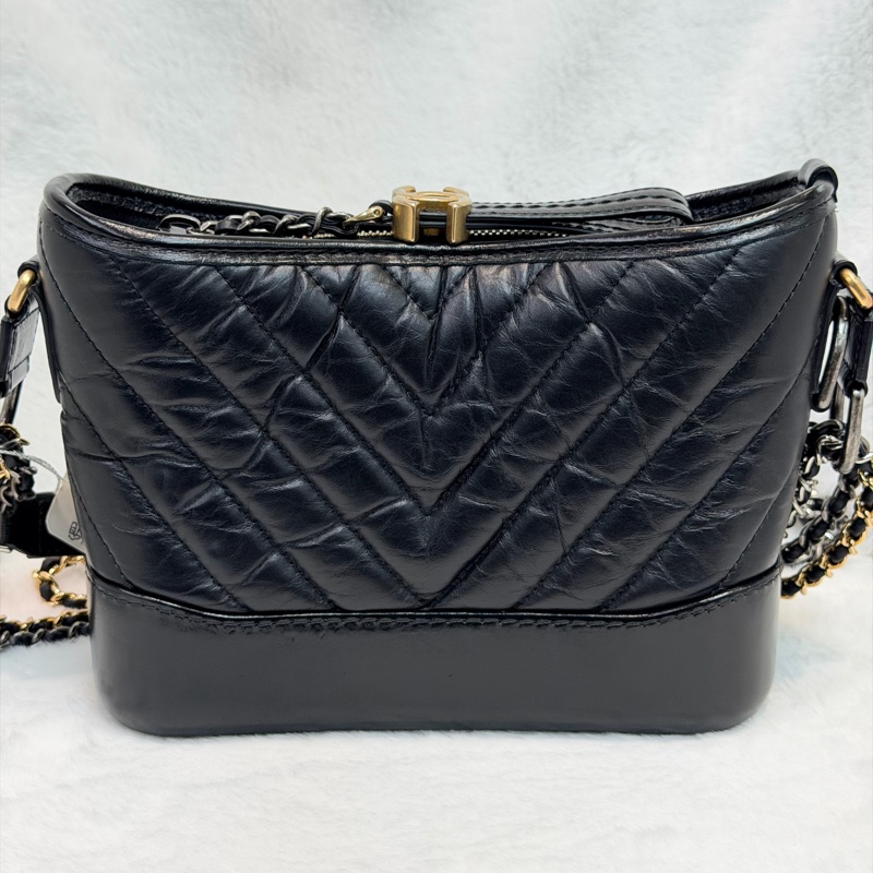 CHANEL Gabrielle Small Size V紋小號黑色流浪包 XC382-4