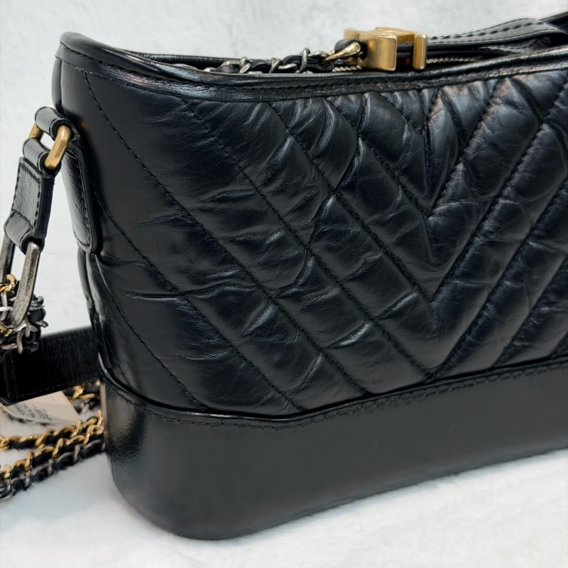 CHANEL Gabrielle Small Size V紋小號黑色流浪包 XC382-5