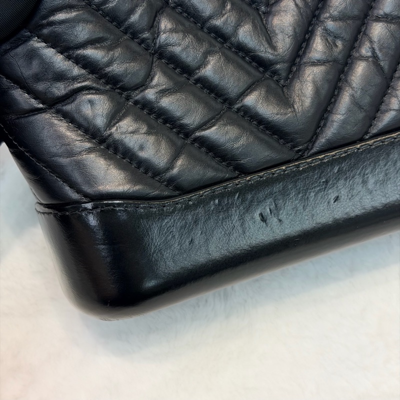 CHANEL Gabrielle Small Size V紋小號黑色流浪包 XC382-11