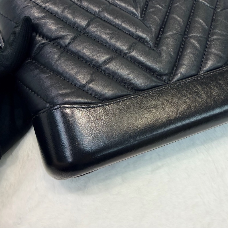 CHANEL Gabrielle Small Size V紋小號黑色流浪包 XC382-41