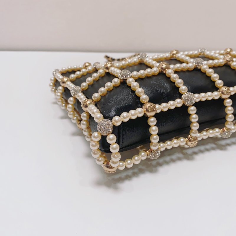 Chanel 黑色全皮珍珠鑽球晚宴包 21x3x15cm  98新配件塵袋-5