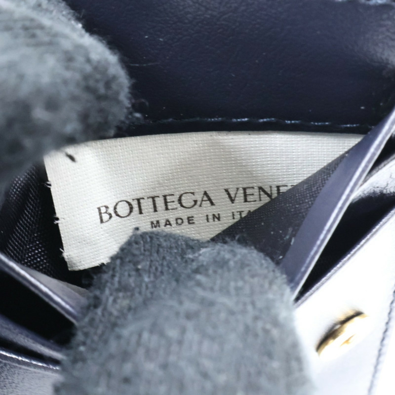 黑色 編織羊皮 Bi-Fold 兩折 短夾【BOTTEGA VENETA BV 寶緹嘉】 742330-6