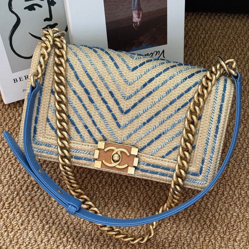 Chanel/香奈兒 藍色編織中號Leboy 27開尺寸:15*25。附件：單品-0