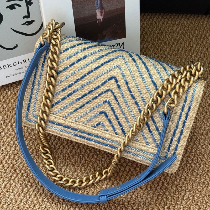 Chanel/香奈兒 藍色編織中號Leboy 27開尺寸:15*25。附件：單品-1
