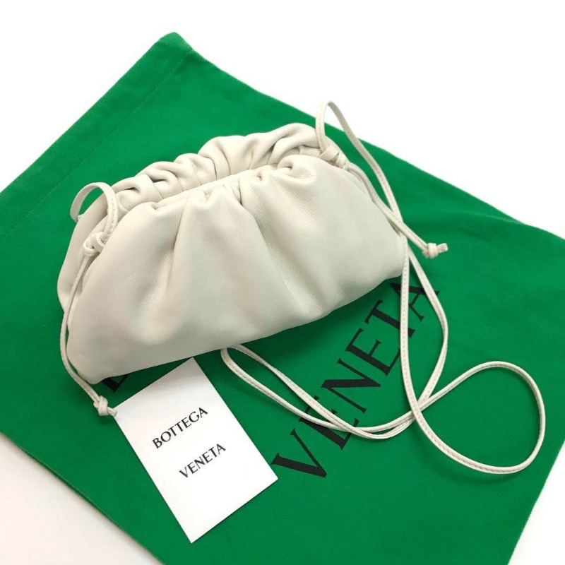 Bottega Veneta cloud 585852 White-0