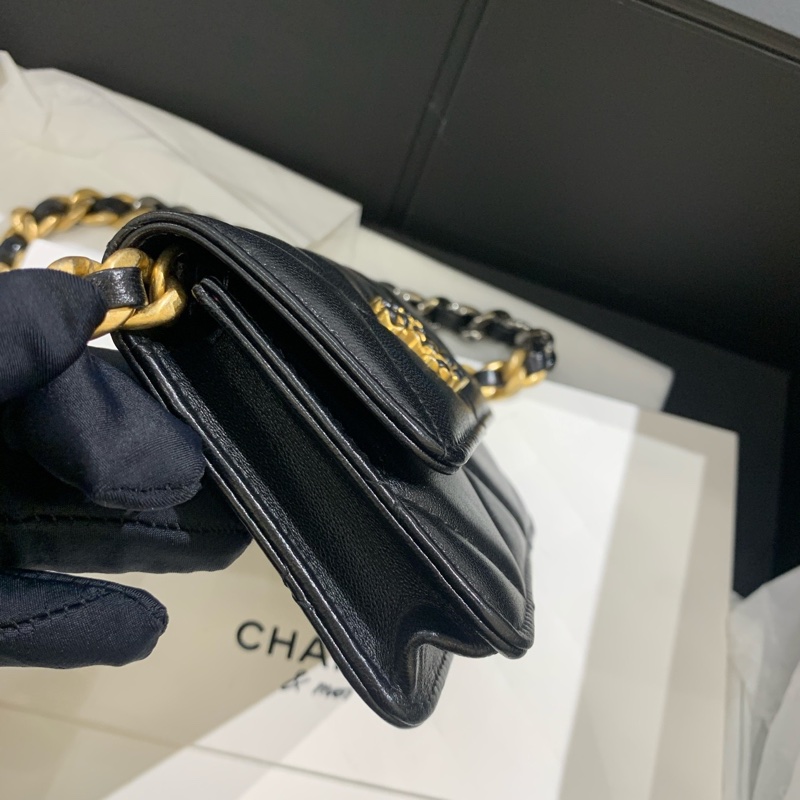 香奈兒 19woc黑金小廢包 芯片款 22年 4*28。-6