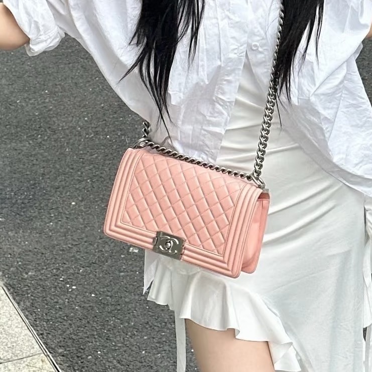 公主限量款👑Chanel香奈兒櫻花粉金宮廷編織滾邊款中號Leboy25單肩斜挎包-0