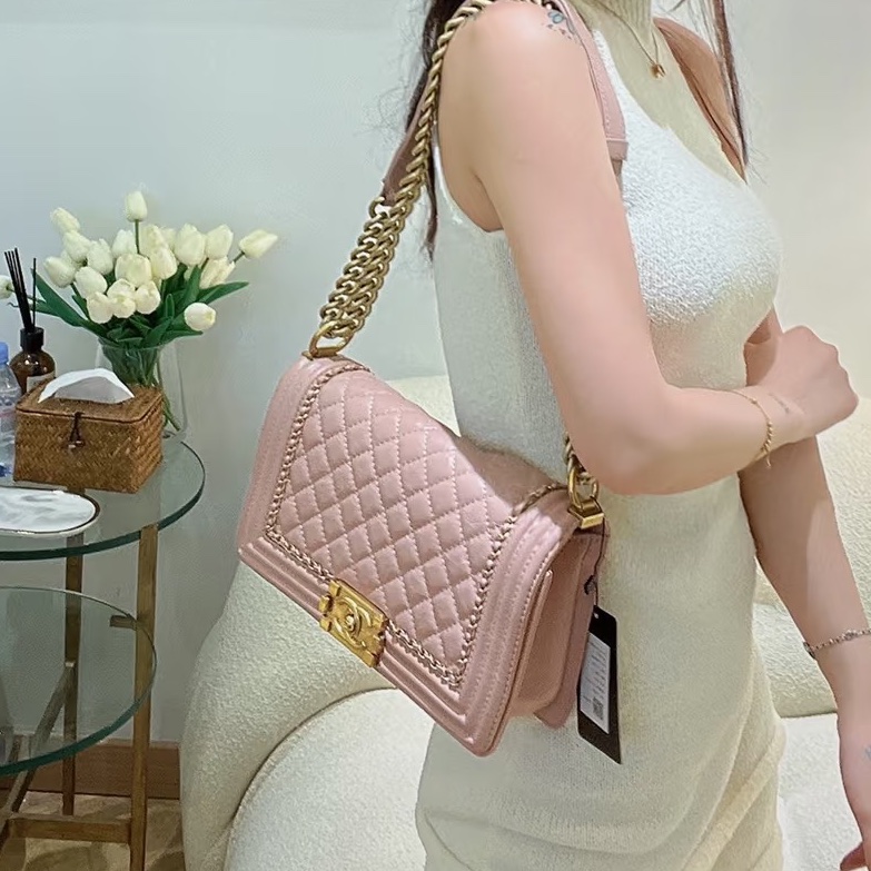 公主限量款👑Chanel香奈兒櫻花粉金宮廷編織滾邊款中號Leboy25單肩斜挎包-3